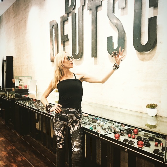 Meet your Posher, Ashley - Picture 5 of 8